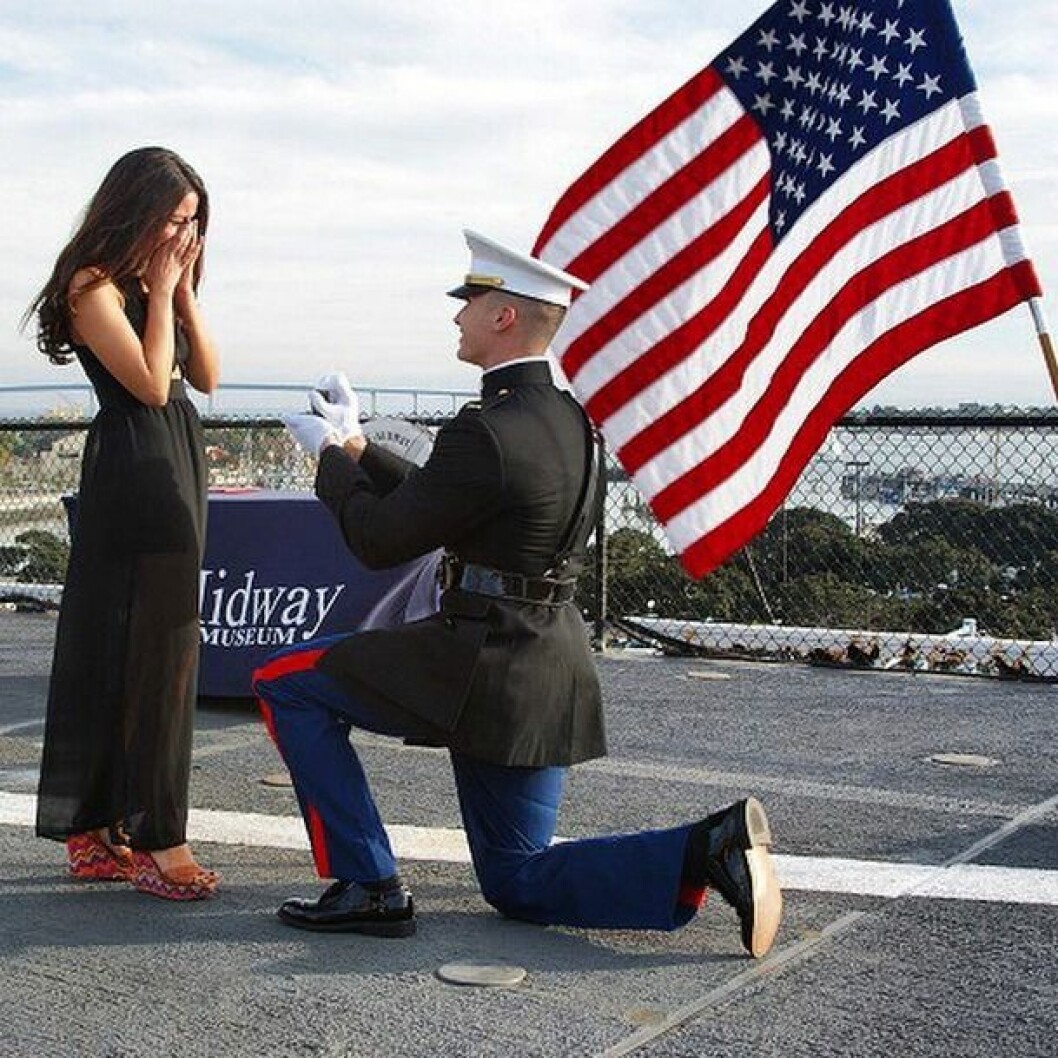 Via: <a href="https://instagram.com/howheasked/" target="_blank" rel="noopener">HowHeAsked/Instagram</a> proposal4