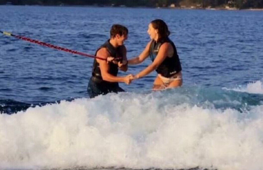 Via: <a href="https://instagram.com/howheasked/" target="_blank" rel="noopener">HowHeAsked/Instagram</a> proposal11
