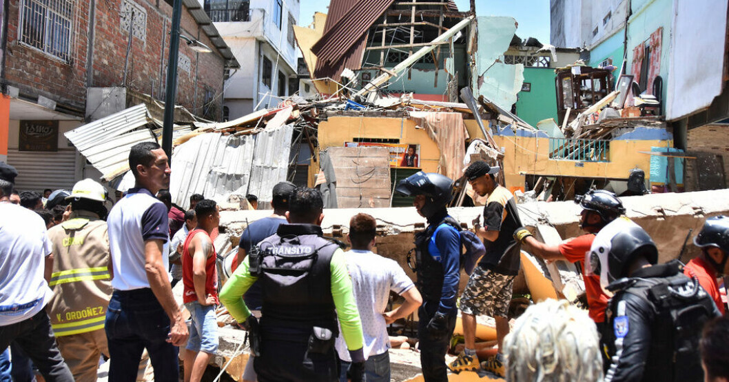Minst 15 döda efter skalv i Ecuador och Peru