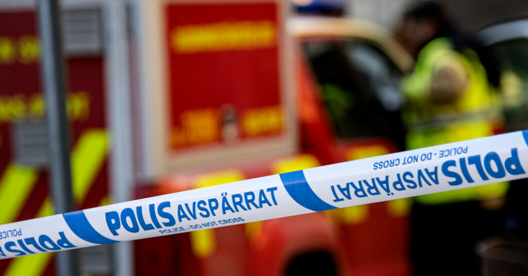 Räddningstjänst och polis har spärrat av området kring Triumfglass i Sävedalen på grund av ett stort ammoniakutsläpp. Arkivbild. Giftig gasläcka på glassfabrik