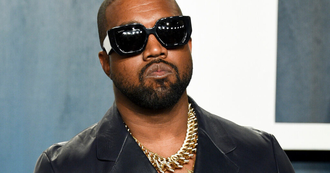 Kanye West stäms för mobbning och bisarra regler