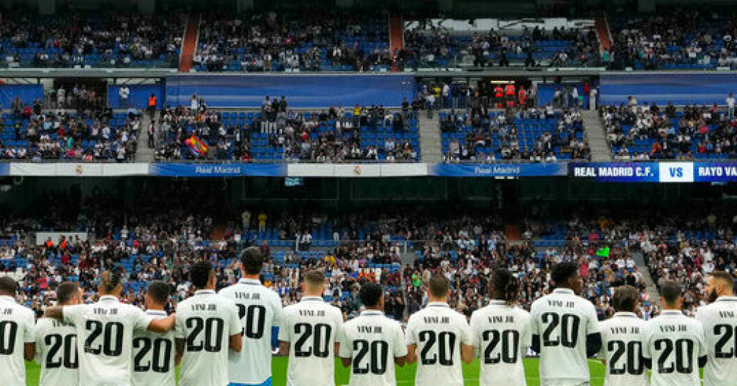 Real Madrid-spelarna i tröjor med nummer 20. Stödet till stjärnan – men skada satte stopp