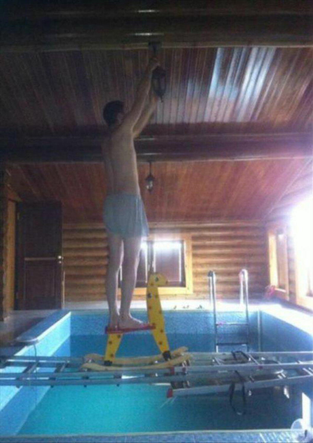 Via: <a href="http://imgur.com/" target="_blank" rel="noopener">Imgur</a> really-dumb-people-idiots-morons-6