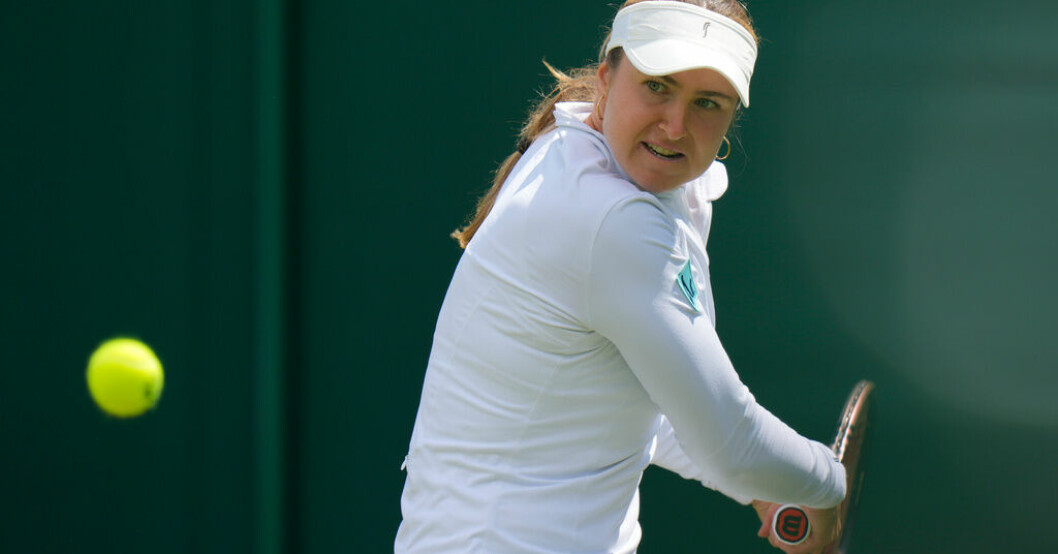 Rebecca Peterson. Peterson utslagen direkt i Wimbledon