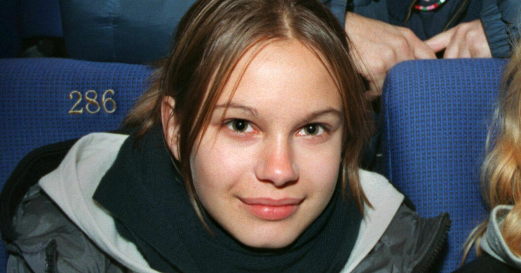 Rebecka i samband med inspelningen av Fucking Åmål. Rebecka Liljeberg 1998.