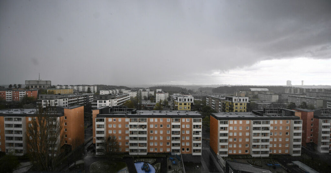 Regeringen vill skärpa reglerna för att säga upp hyresgäster vid brott. Arkivbild. "Kan leda till en kollektiv bestraffning"