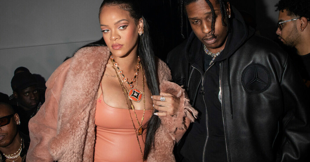 Rihanna och Asap Rocky i februari förra året. Rihanna och Asap Rockys son döpt efter rapikon