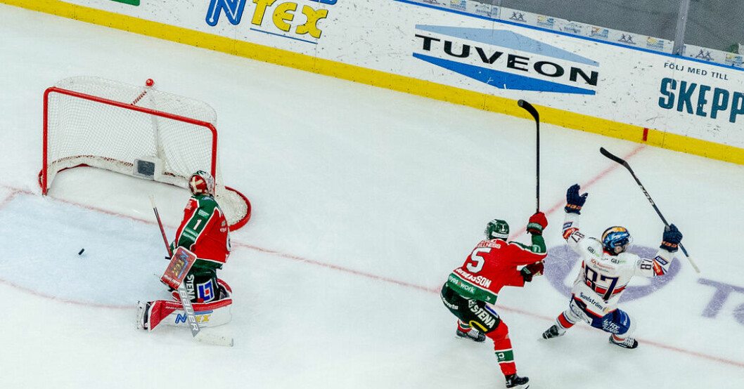 Robert Rosén avgjorde den sjätte semifinalen i förlängningen. Rosén sköt Växjö till SHL-final