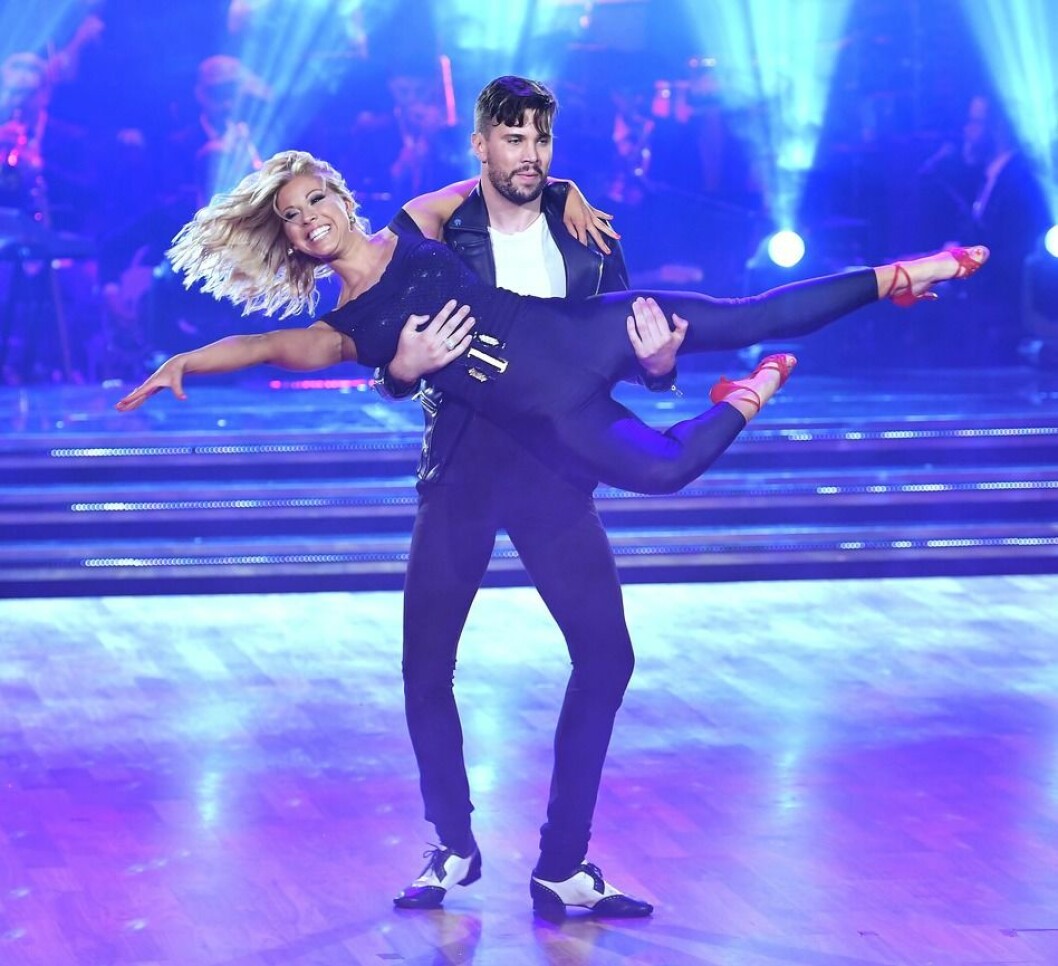 FOTO: Karin Törnblom/TT Sigrid Bernson och Robin Bengtsson I Let's dance