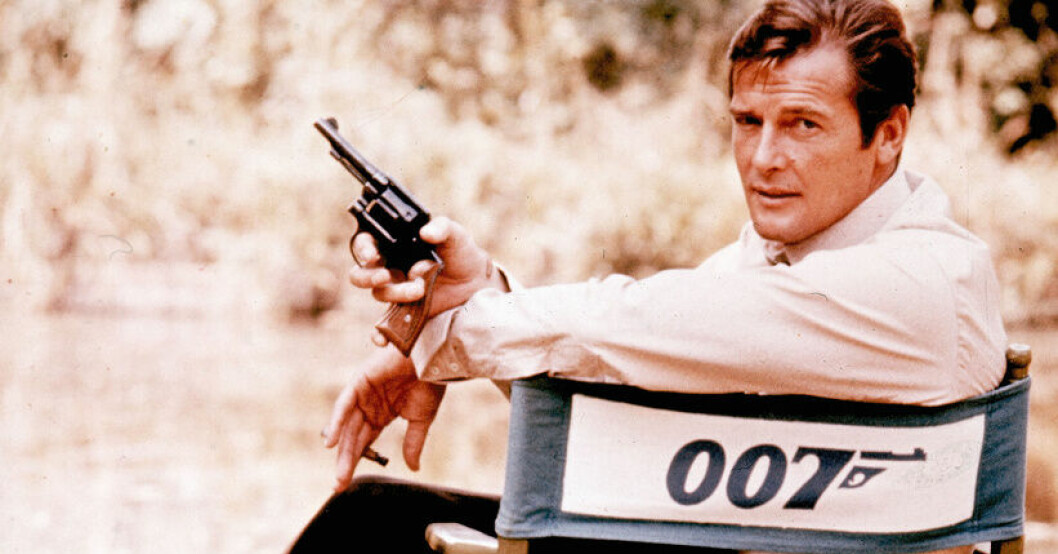 Böckerna om agent 007 skrivs om