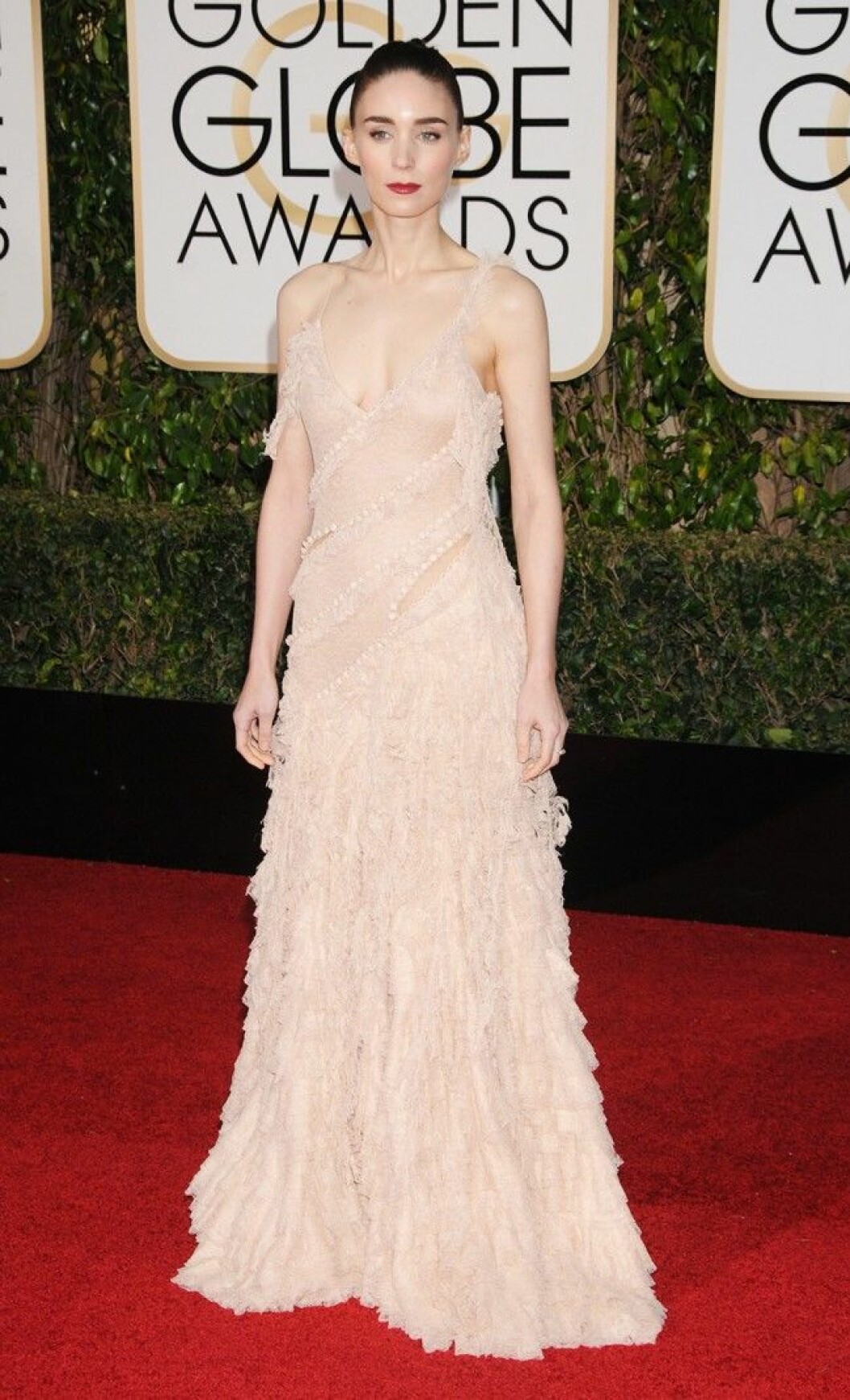 73rd Annual Golden Globe Awards - Arrivals Pictured: Rooney Mara Ref: SPL1206310 100116 Picture by: Splash News Splash News and Pictures Los Angeles:310-821-2666 New York:212-619-2666 London:870-934-2666 photodesk@splashnews.com