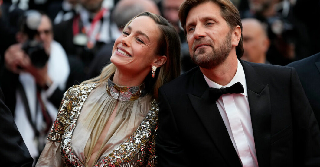 Ruben Östlund med Brie Larson, som fick frågor om Johnny Depps film på presskonferensen inför festivalen. Östlund om Depp-bråket: "Vi har ett rättssystem"