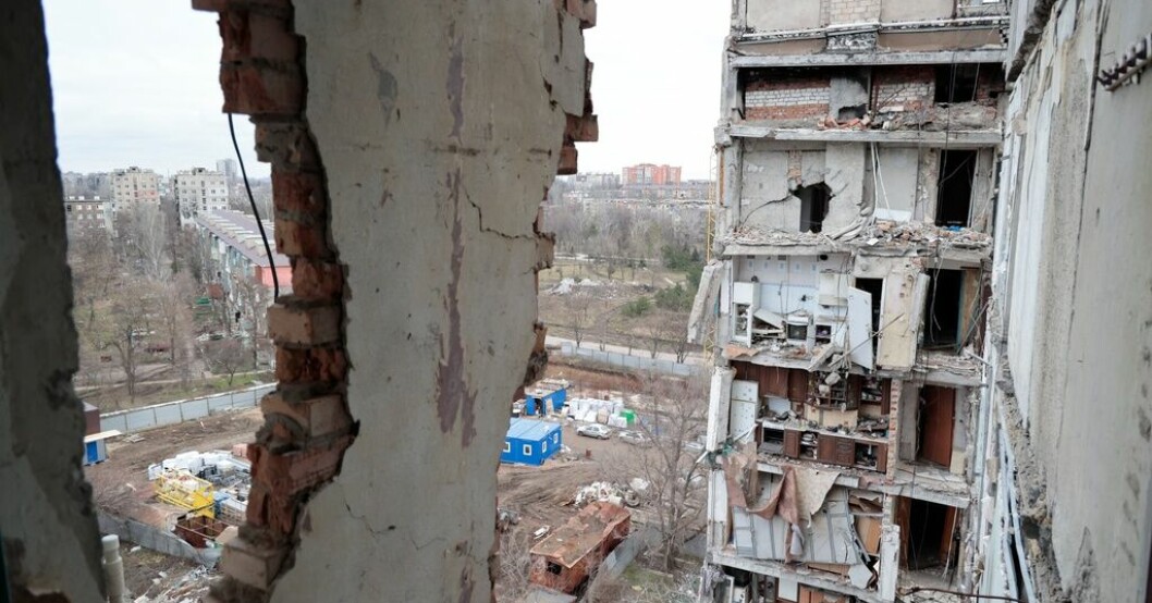 Ruinen av ett bostadshus i Mariupol. Bilden är från 5 januari i år. Mariupol: förstörelse, sorg och sargade själar