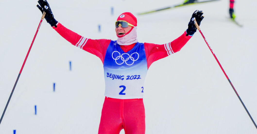 Ryske längdstjärnan Aleksander Bolsjunov tog OS-guld i skiathon 2022. Arkivbild. Vändningen: Beslut om Ryssland kan skjutas upp