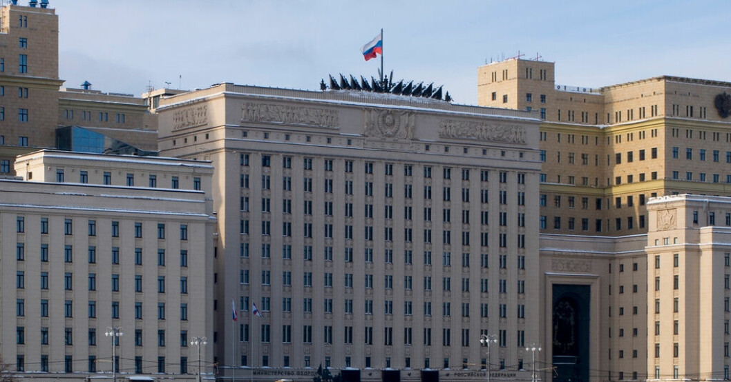 Rysslands försvarsdepartement i Moskva. Arkivbild. Putins försvarsdepartement brinner – våldsam brand rasar i högkvarteret