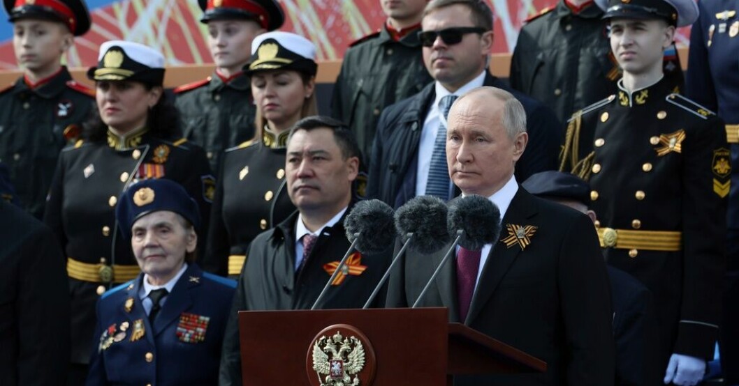 Rysslands president Vladimir Putin höll tal under militärparaden vid Röda torget i Moskva på tisdagen. Putin: Krig har förklarats mot Ryssland