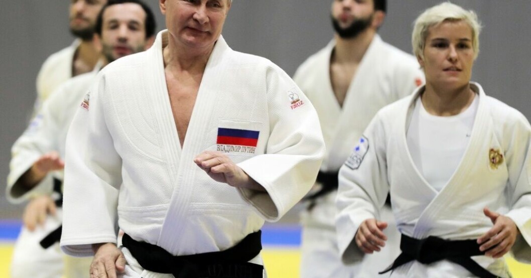 Rysslands president Vladimir Putin på en träning med det ryska landslaget i Sotji 2019. Arkivbild. Ryssarna tillbaka i Putins favoritsport
