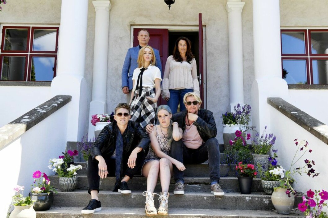 Magnus Carlsson, Little Jinder – Josefine Jinder, Lisa Ekdahl, Jill Johnson, Danny Saucedoo och Tommy Nilsson är deltagarna i “Så mycket bättre” säsong 7. Magnus Carlsson, Little Jinder - Josefine Jinder, Lisa Ekdahl, Jill Johnson, Danny Saucedoo och Tommy Nilsson är deltagarna i "Så mycket bättre".
