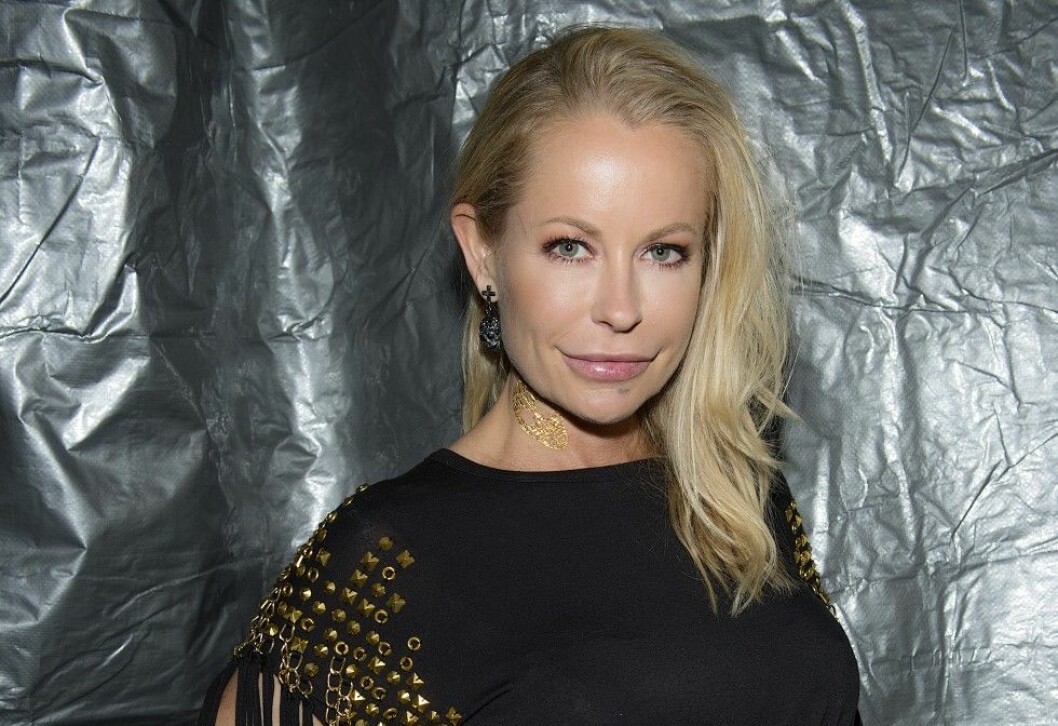 Åsa Vesterlund är övertygad om att Gunilla Persson spionerar på henne. Foto: All Over Press Åsa Vesterlund på besök i Stockholm. Foto: All Over