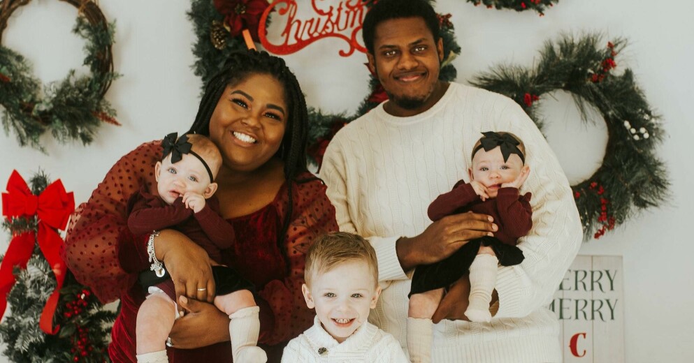Sadie och Jarvis Sampson med barnen Ezra Lee, Journee och Destinee. Sadie och Jarvis Sampson med sina tre barn