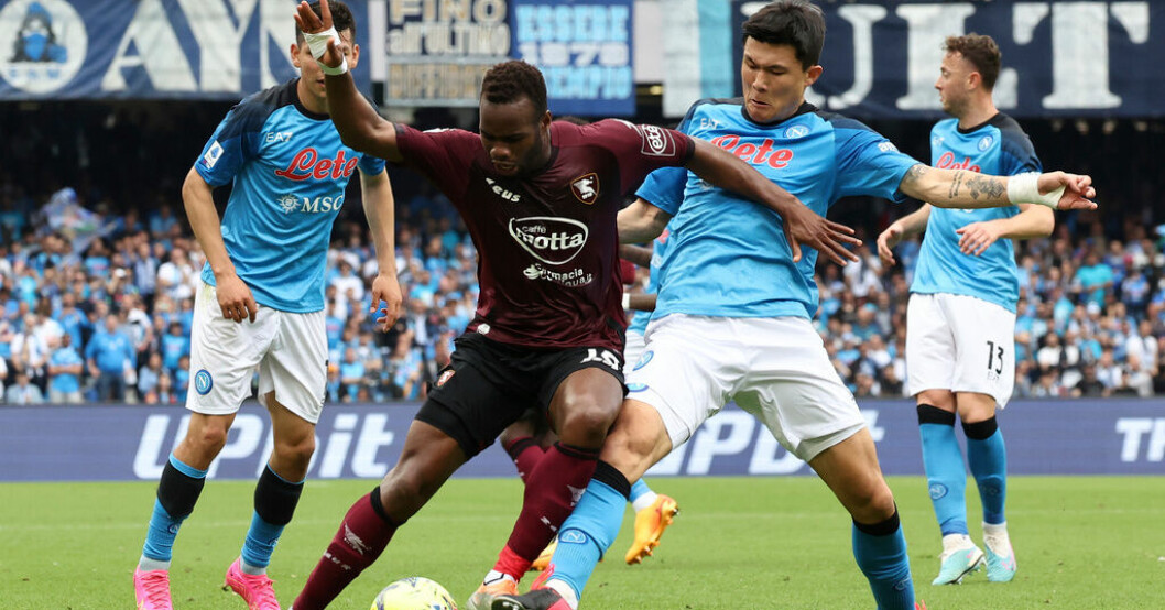 Salernitana förstörde Napolis chans att säkra ligatiteln redan nu. Napolis missräkning – guldet får vänta