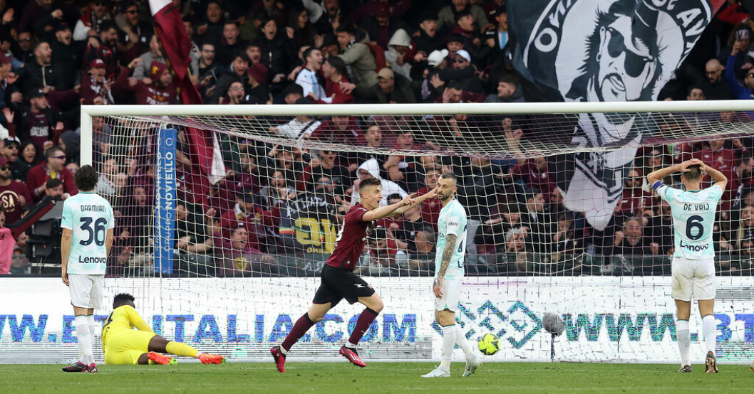 Salernitana skrällde och tog en poäng mot Inter. Napoli nära titeln – poängtapp för rivalerna
