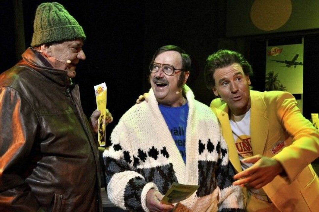 Stefan Ljungqvist, Sven Melander och Cornelius Löfmark hade kul på scenen. sallskapsresan-press-5
