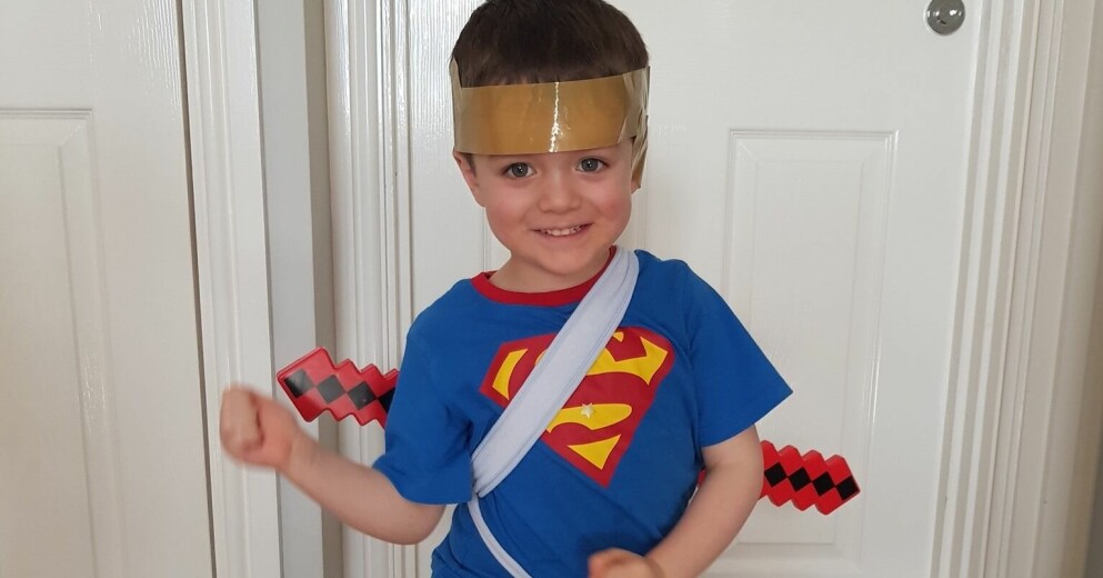 Efter Sams död har familjen startat stiftelsen ”Sam's Superheroes”. Donationerna går till att ge mindre lyckligt lottade barn sin drömdag. Sam Liew