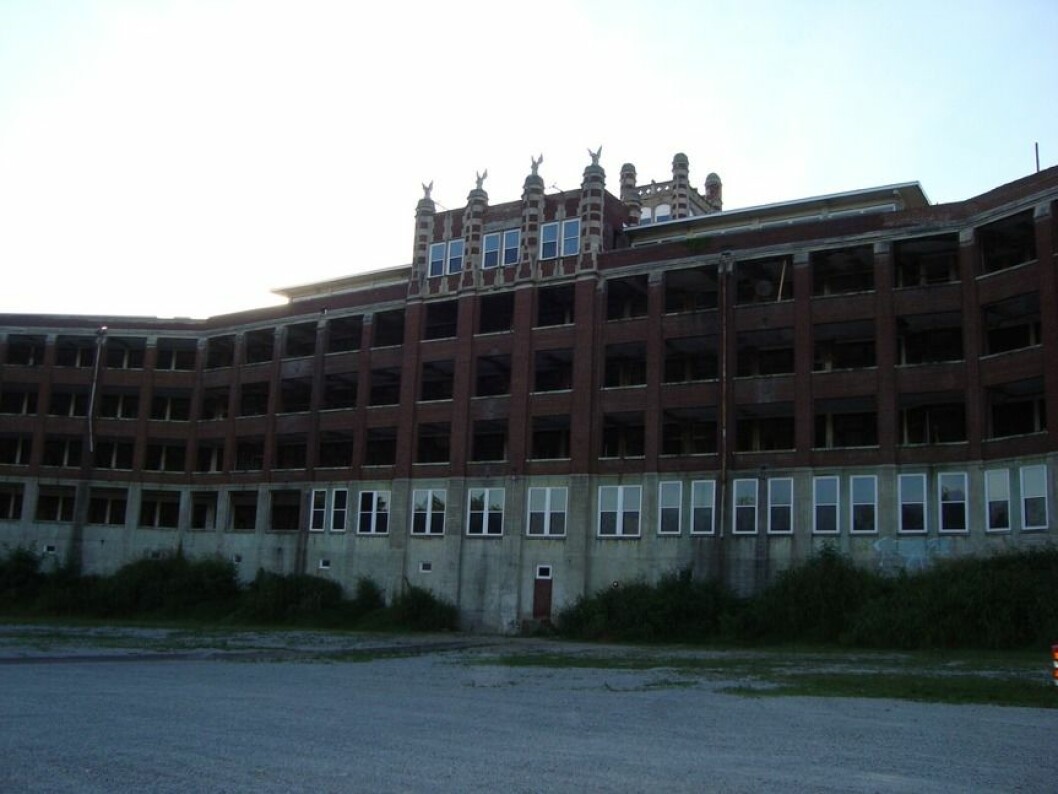 via <a href="https://www.flickr.com/photos/27819493@N02/3480211110">Flickr</a> Sanatorium2