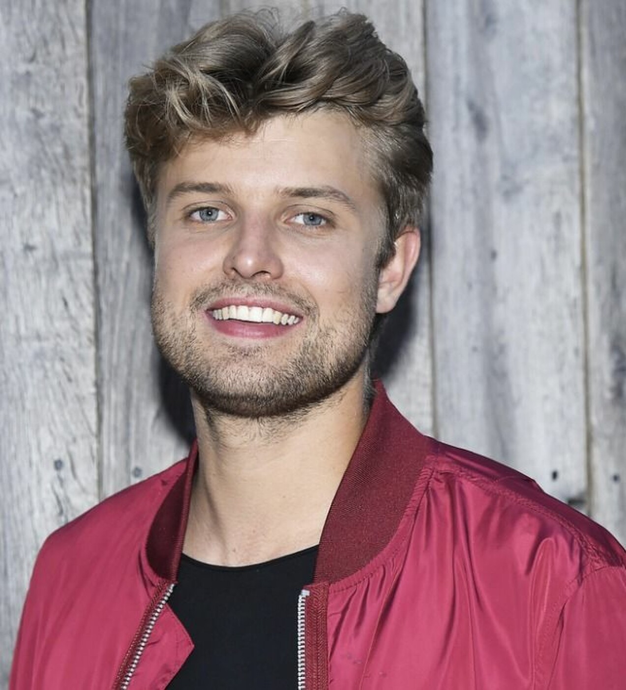 Sandro Cavazza. Sandro Cavazza i röd jacka