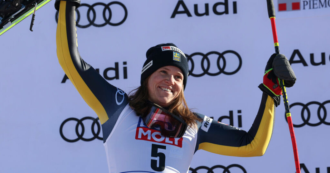 Sara Hector inleder alpina VM med att köra lagtävlingen för Sverige. Arkivbild. Hector kör lagtävlingen – Lövblom får VM-biljett