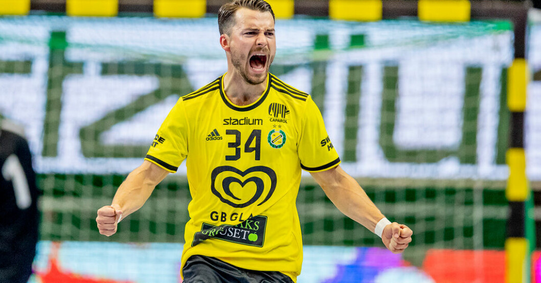 Landslagsdebuterar – som 28-åring: "Skitglad"