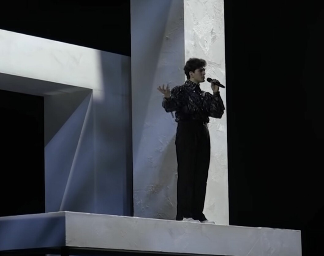Sneak peak på Gjon's Tears uppträdande inför Eurovision 2021.