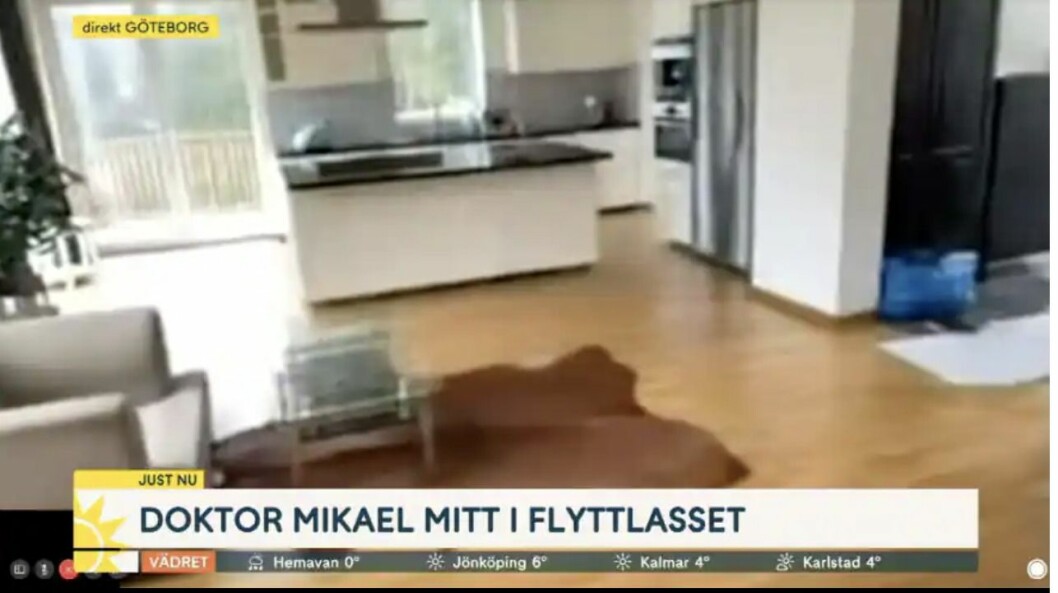 Köket och vardagsrummet.