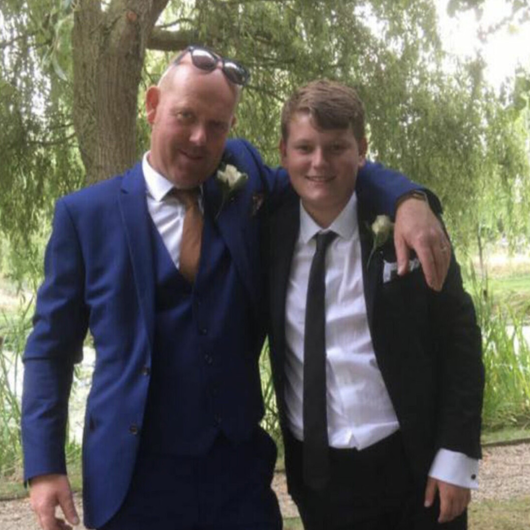 16-åriga Reuben med sin pappa Jason.