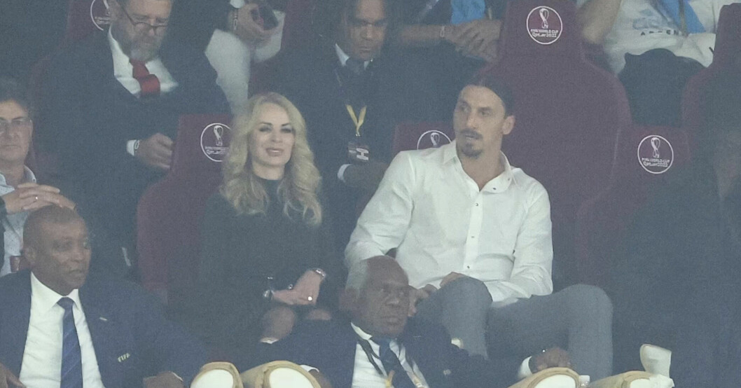 Helena Seger och Zlatan Ibrahimovic bredvid varandra på VM-läktaren.