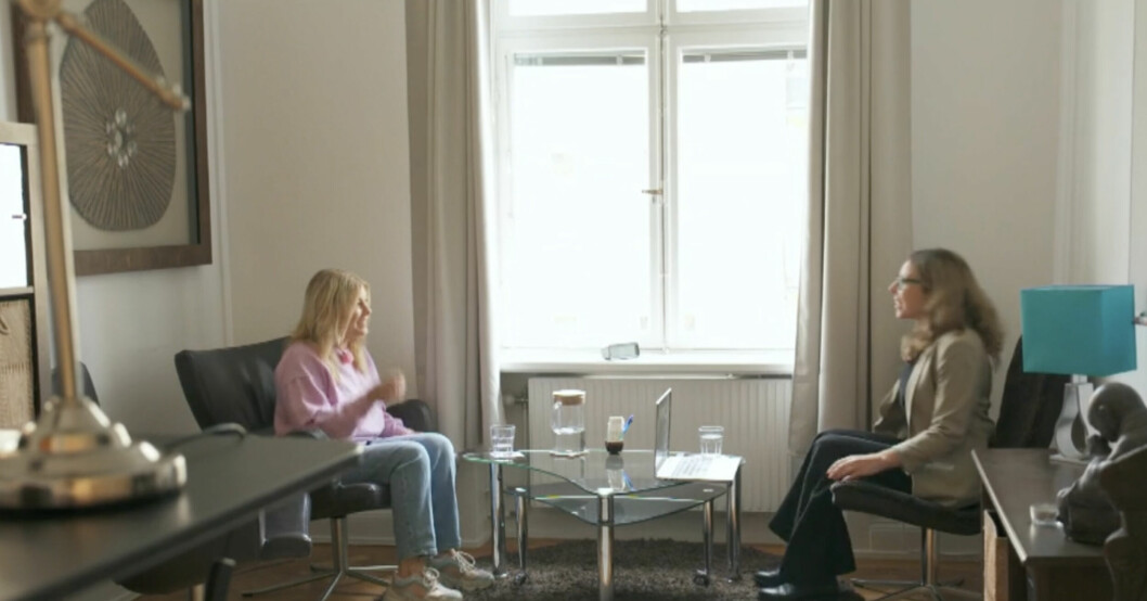Pernilla i samtal. Pernilla i samtal.