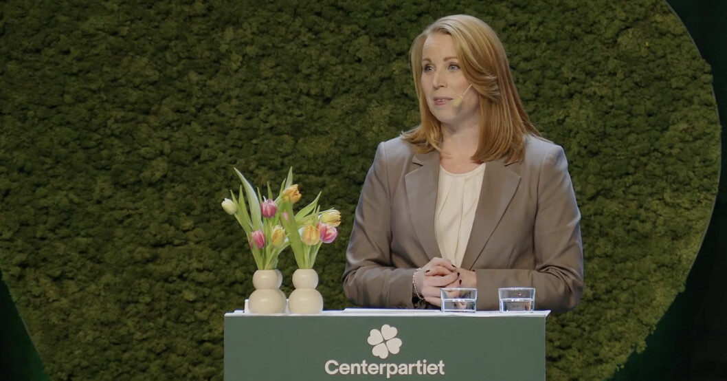 Vid lunchtid på torsdagen höll Annie Lööf sitt sista tal som partiledare för Centerpartiet. Annie Lööf talar.