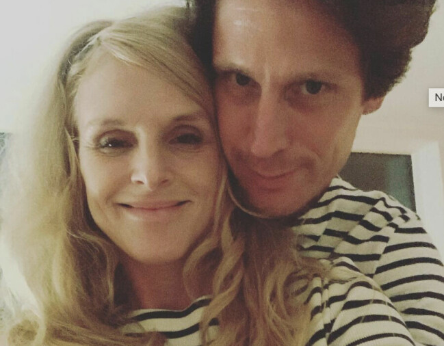 Paret lägger ut mycket bilder på dem båda ihop och verkar väldigt nykära. Karin af Klintberg och Carl Cederström.