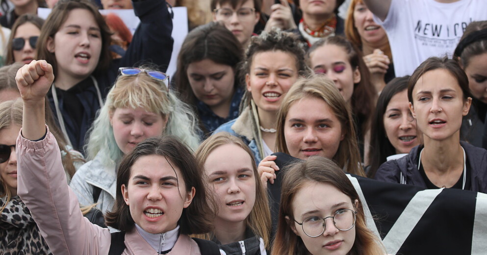 Flera har engagerat sig i fallet och kräver att systrarna frias från mordanklagelserna Protest