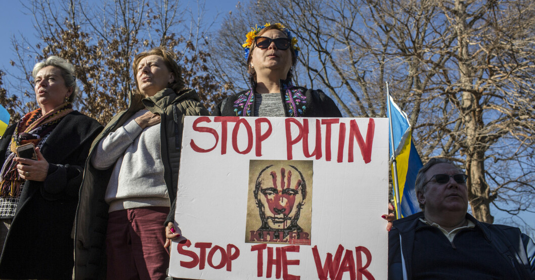 Över hela världen hålls demonstrationer för att visa stöd för Ukraina. Demonstration för Ukraina