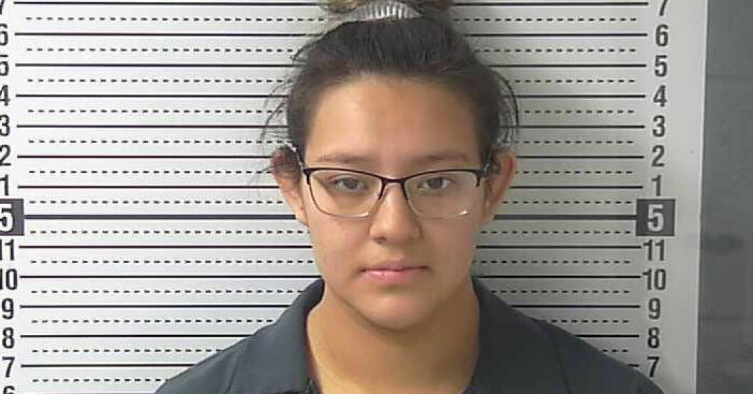 Alexis Avila, 18, står åtalad för mordförsök och barnmisshandel efter att ha slängt sin nyfödda bebis i en avfallscontainer. Alexis Avila
