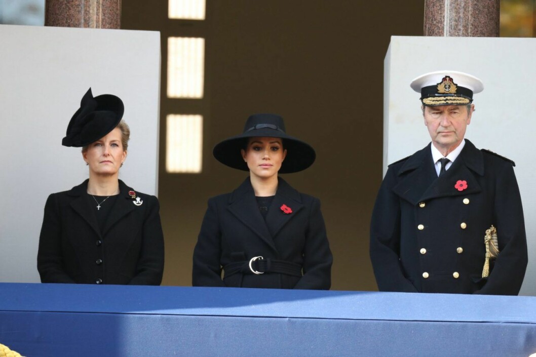 Meghan Markle hade sällskap av grevinnan Sophie och Tim Laurence.