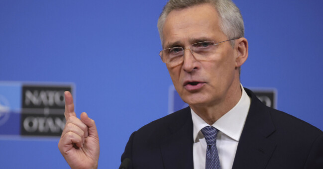 Jens Stoltenberg uttalade sig om grannländerna Sverige och Finlands Nato-ansökningar i Bryssel. Jens Stoltenberg uttalade sig om grannländerna Sverige och Finlands Nato-ansökningar i Bryssel.