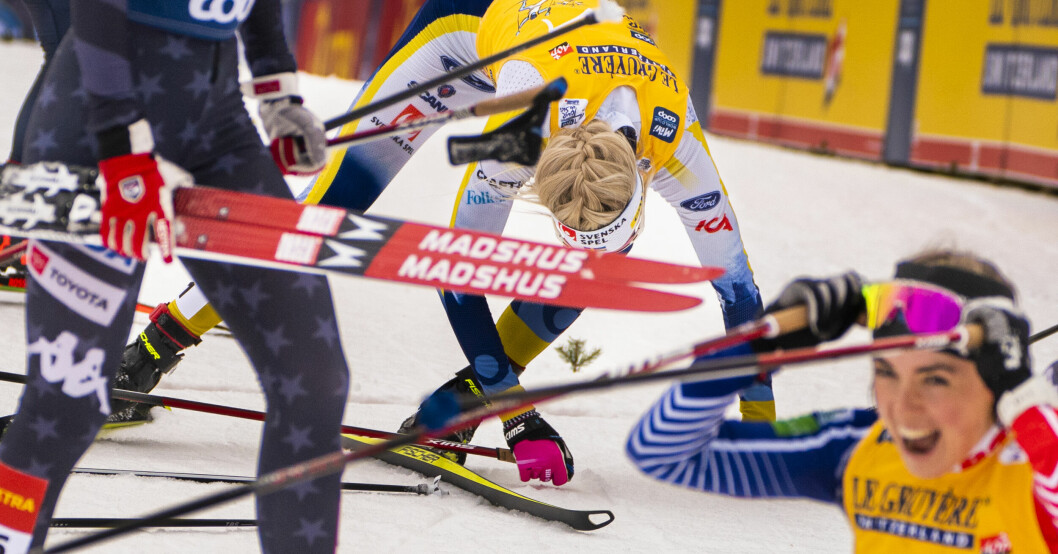 Här kollapsar Frida Karlsson under målgången i Tour de Ski