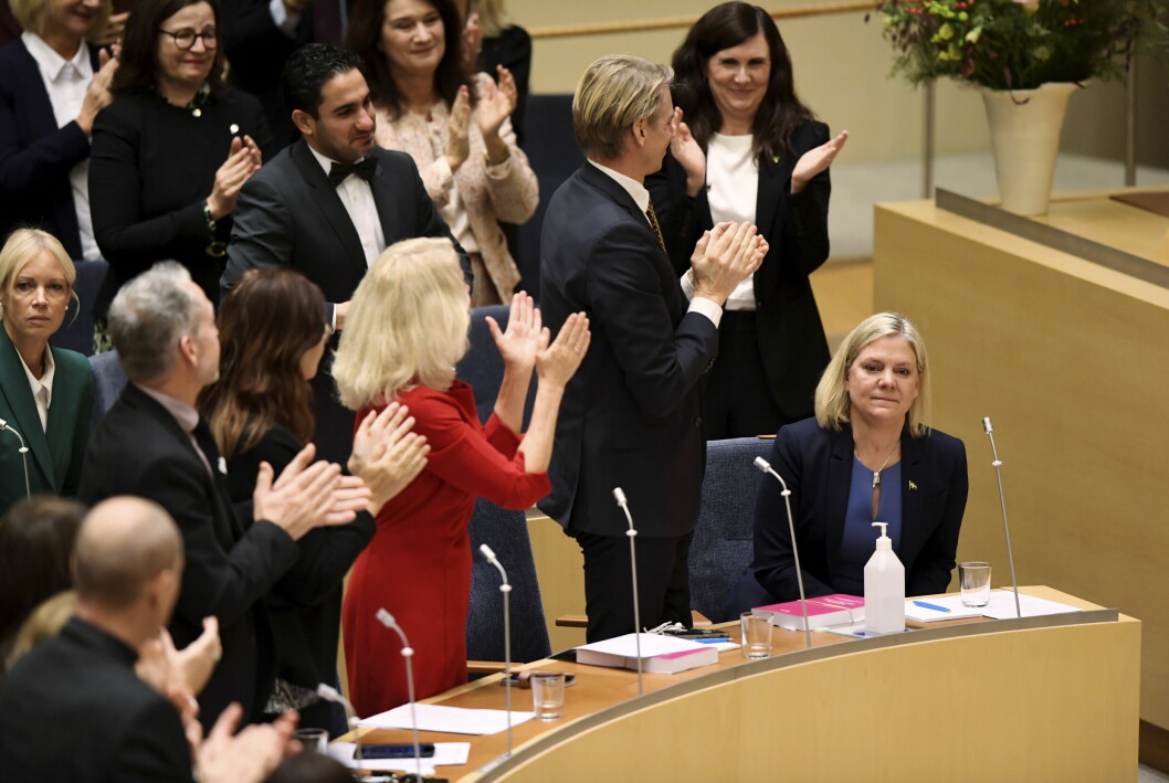 Ögonblicket då Magdalena Andersson väljs till statsminister. Ögonblicket då Magdalena Andersson väljs till statsminister.