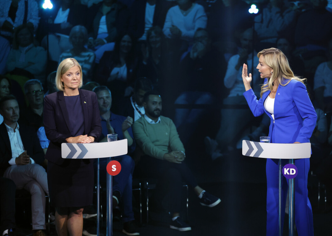Ebba Busch (KD) gick till attack mot Magdalena Andersson (S).