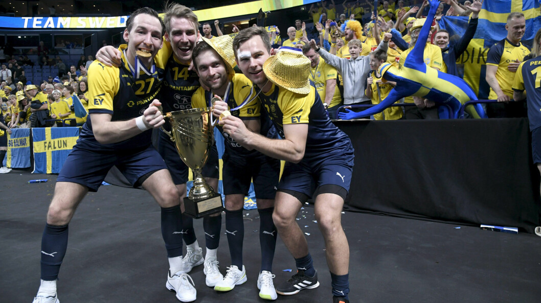 <strong>Efter finalen sa Robin Nilsberth att det enda som sken i Finland var hans medalj.</strong> Sverige tog guld i VM-finalen mot Finland.