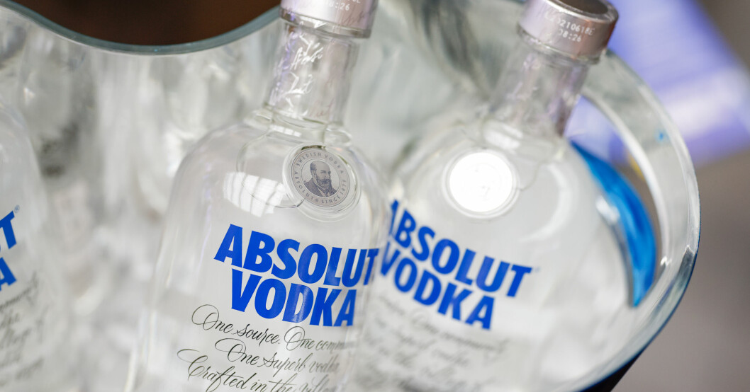 Snart kan ryssarna dricka svensk (eller fransk) vodka igen. Snart kan ryssarna dricka svensk (eller fransk) vodka igen.