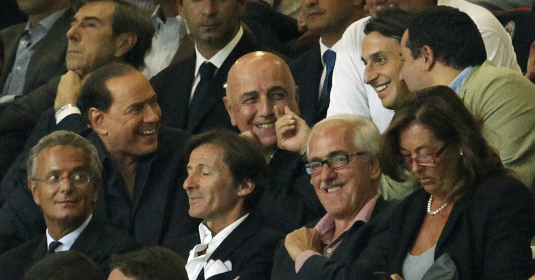 Silvio Berlusconi tillsammans med AC Milans ex-vicepresident Adriano Galliani och Zlatan Ibrahimovic.